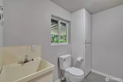 12833 9th Avenue SW, Burien, WA 98146 - Photo 17