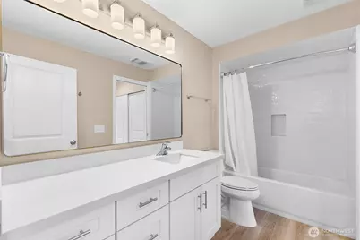 2000 W Barrett Street #202, Seattle, WA 98199 - Photo 17
