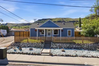 311 Federal Avenue, Grand Coulee, WA 99133 - Photo 1