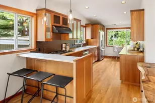 6420 NE 60th St, Seattle, WA 98115 - Photo 11