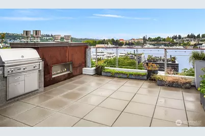 2834 Fairview Avenue E, Seattle, WA 98102 - Photo 19