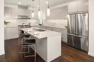 2834 Fairview Ave E, Seattle, WA 98102 - Photo 9