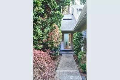 8730 133rd Avenue NE, Redmond, WA 98052 - Photo 3