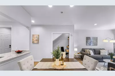 9039 NE Juanita Drive #104, Kirkland, WA 98034 - Photo 13