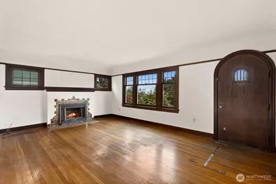 4052 44th Avenue SW, Seattle, WA 98116 - Photo 5