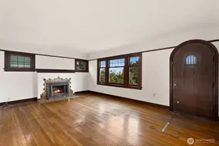 4052 44th Ave SW, Seattle, WA 98116 - Photo 5