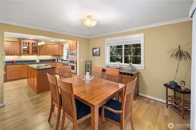 981 E Lakeshore Dr, Allyn, WA 98524 - Photo 11