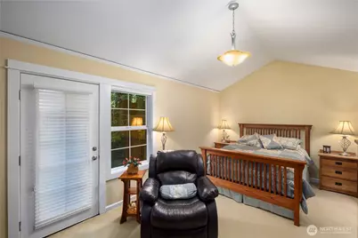 981 E Lakeshore Dr, Allyn, WA 98524 - Photo 17