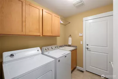 981 E Lakeshore Dr, Allyn, WA 98524 - Photo 15