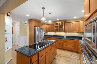 981 E Lakeshore Dr, Allyn, WA 98524 - Photo 9