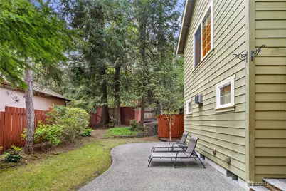 981 E Lakeshore Dr, Allyn, WA 98524 - Photo 33