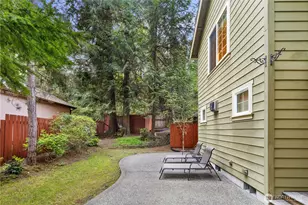 981 E Lakeshore Dr, Allyn, WA 98524 - Photo 33