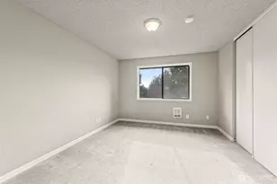 750 N 143rd St, Seattle, WA 98133 - Photo 7