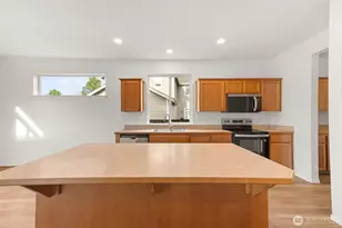 202 Hawk Ave SW, Orting, WA 98360 - Photo 9