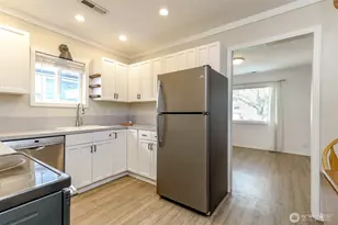 3015 Fredrickson St, Enumclaw, WA 98022 - Photo 3