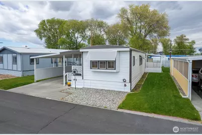 2240 W Broadway #137, Moses Lake, WA 98837 - Photo 3
