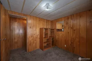 2240 W Broadway, Moses Lake, WA 98837 - Photo 17