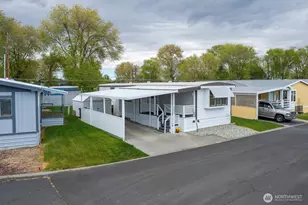 2240 W Broadway, Moses Lake, WA 98837 - Photo 29