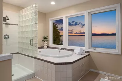 10835 Arroyo Beach Place SW, Seattle, WA 98146 - Photo 27