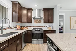 1217 150th Ave SE, Bellevue, WA 98007 - Photo 9