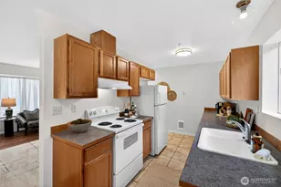 13417 22nd Ln S, SeaTac, WA 98168 - Photo 9