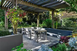 1301 Spring St, Seattle, WA 98104 - Photo 27