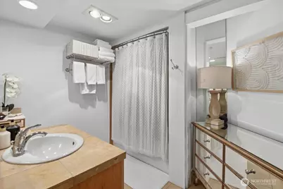 211 Kirkland Avenue #204, Kirkland, WA 98033 - Photo 17