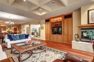 1055 91st Ave NE, Bellevue, WA 98004 - Photo 11