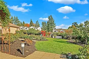 1055 91st Ave NE, Bellevue, WA 98004 - Photo 37