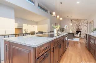 18631 E Spring Lake Dr SE, Renton, WA 98058 - Photo 17