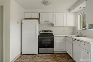 911 W 29th St, Vancouver, WA 98660 - Photo 9