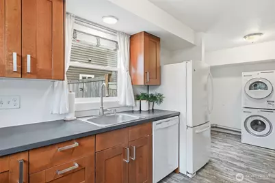 8521 S 117th Street, Seattle, WA 98178 - Photo 9