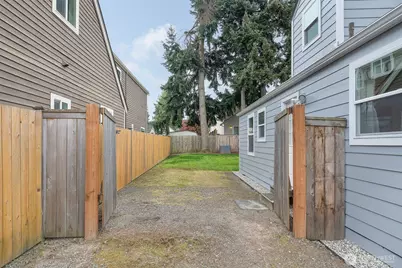 8521 S 117th Street, Seattle, WA 98178 - Photo 23