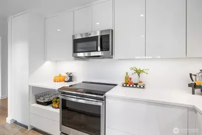 1401 5th Avenue W #402, Seattle, WA 98119 - Photo 11