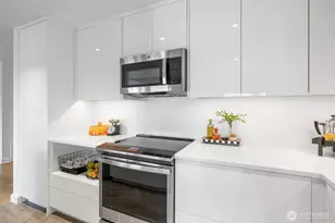 1401 5th Ave W, Seattle, WA 98119 - Photo 11