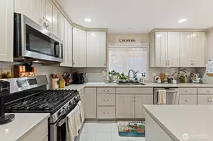 2525 Kempton St SE, Olympia, WA 98501 - Photo 7