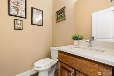 17722 E Lake Desire Drive SE, Renton, WA 98058 - Photo 9