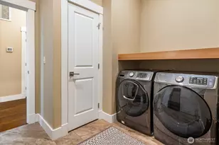 17722 E Lake Desire Dr SE, Renton, WA 98058 - Photo 21