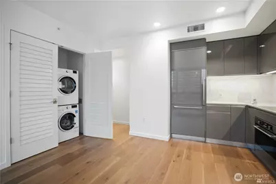 1808 Minor Avenue #905, Seattle, WA 98101 - Photo 5