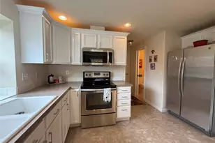 611 Andrews Ave, Cosmopolis, WA 98537 - Photo 13