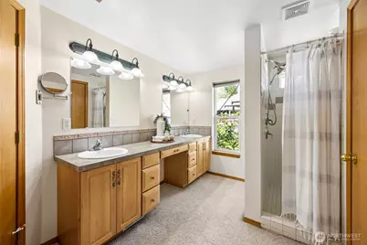 9226 Peacock Hill Avenue, Gig Harbor, WA 98332 - Photo 19