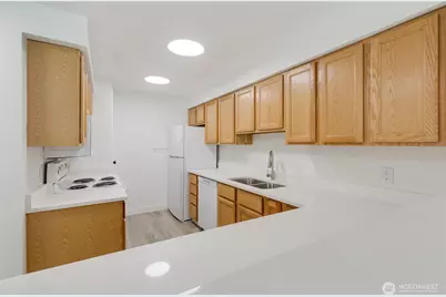 1555 Union Avenue NE #33, Renton, WA 98059 - Photo 11