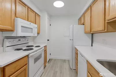 1555 Union Avenue NE #33, Renton, WA 98059 - Photo 15