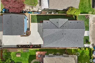 9535 Dayton Ave N, Seattle, WA 98103 - Photo 37