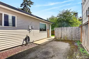 2827 SW Nevada St, Seattle, WA 98126 - Photo 5