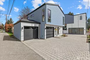9537 Dayton Ave N, Seattle, WA 98103 - Photo 3