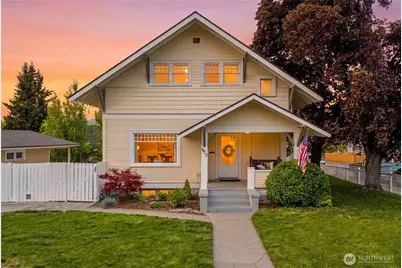 902 Washington Street, Wenatchee, WA 98801 - Photo 1