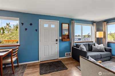 407 NE 4th Street, Coupeville, WA 98239 - Photo 9