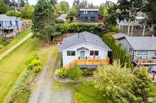 407 NE 4th St, Coupeville, WA 98239 - Photo 31