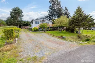 407 NE 4th St, Coupeville, WA 98239 - Photo 33